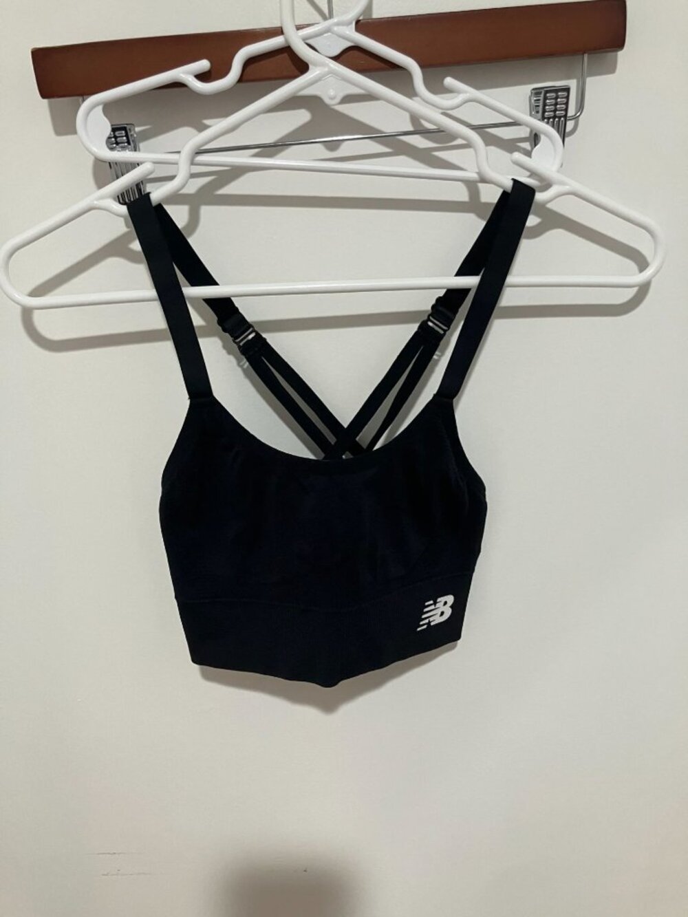 New Balance Sports Bra XS Black Seamless Strappy Racerback Crop Top Activewear